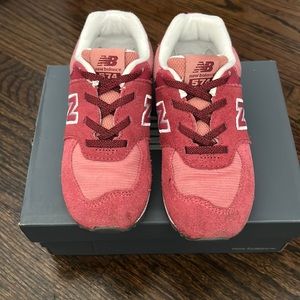 Toddler size 9 New Balance 574